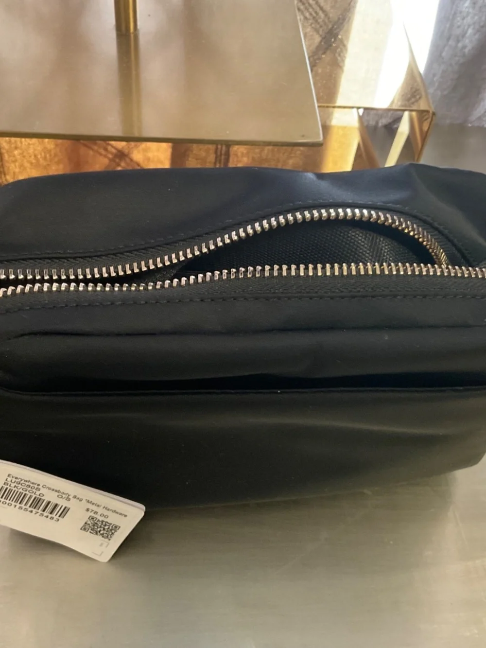 Lululemon Everywhere Crossbody Bag 2L Metal Hardware in Black/Gold